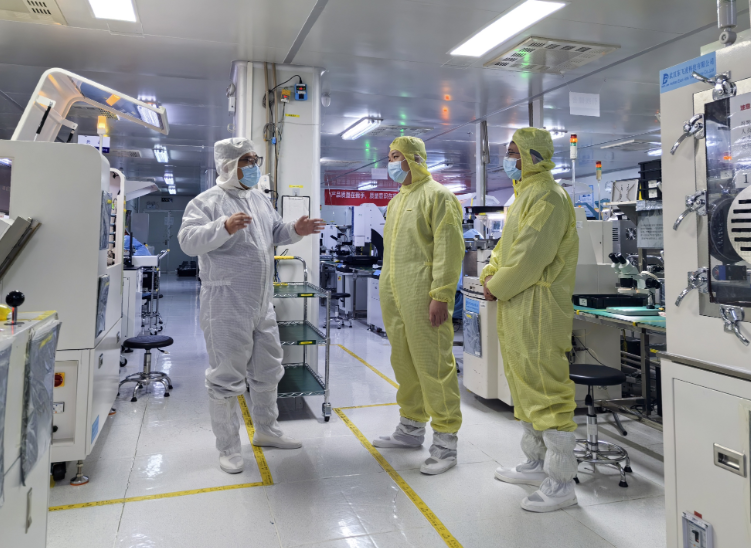 交通银行武昌支行赴企业实地调研生产经营情况。