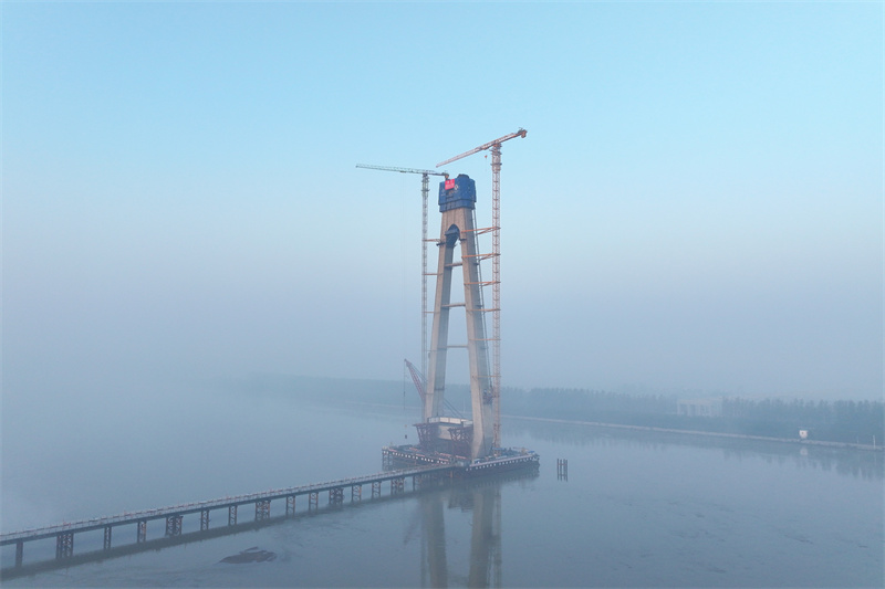 江汉特大桥封顶