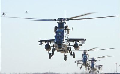 1月4日,陆军某旅组织新年度飞行训练。 陈 凯摄