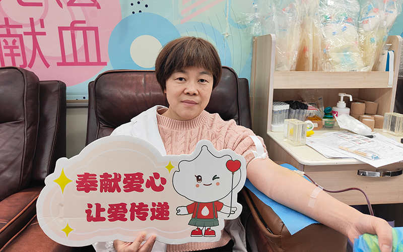献血现场。肖莉娇摄