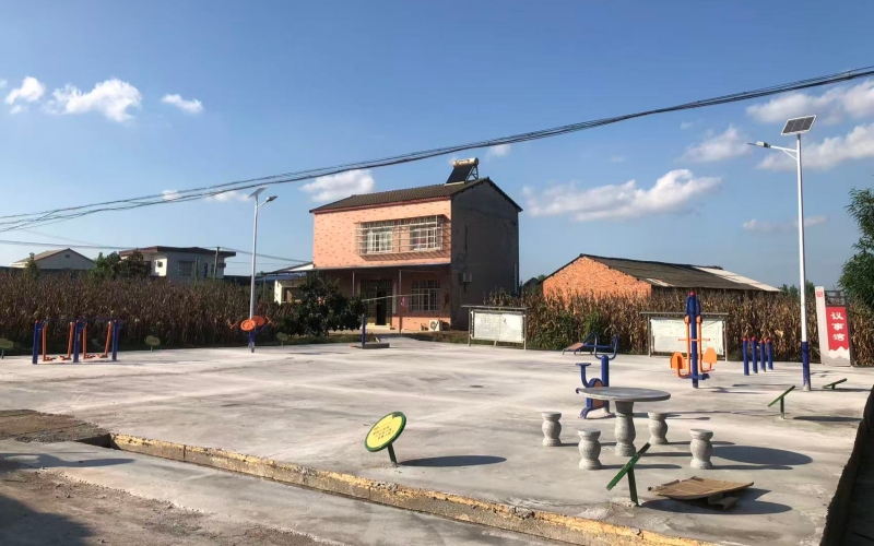 湖北枝江烟草帮扶兴村。