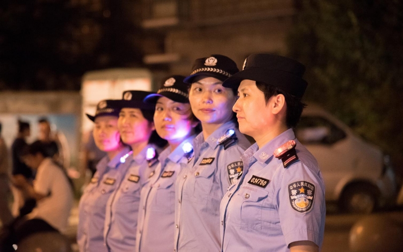 李娜守护着城市的“菜篮子”安全。