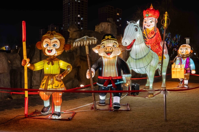 广济时光景区灯会。